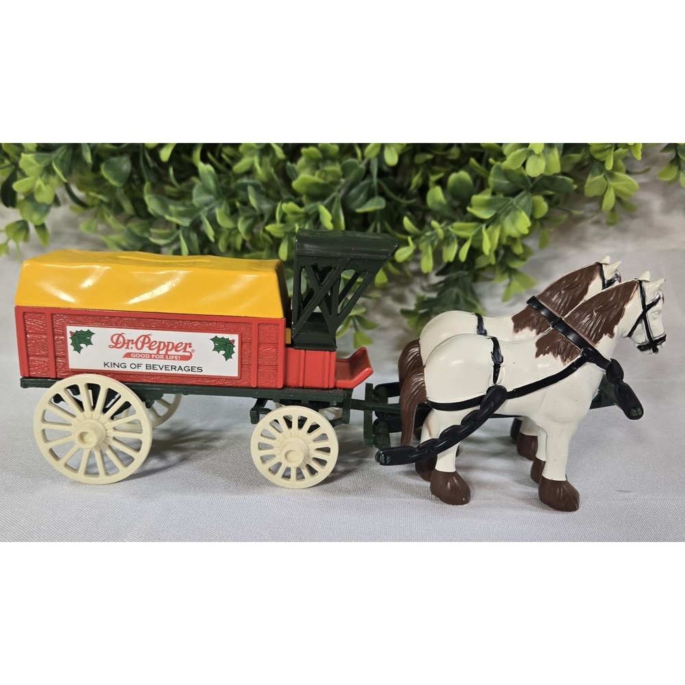 1995 Ertl Collectibles Dr. Pepper Die Cast Metal Truck Bank 1/25